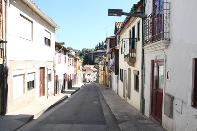 CONCURSO PARA ATRIBUIÇÃO DE 3 HABITAÇÕES POR ARRENDAMENTO NO BAIRRO DOS FERREIROS