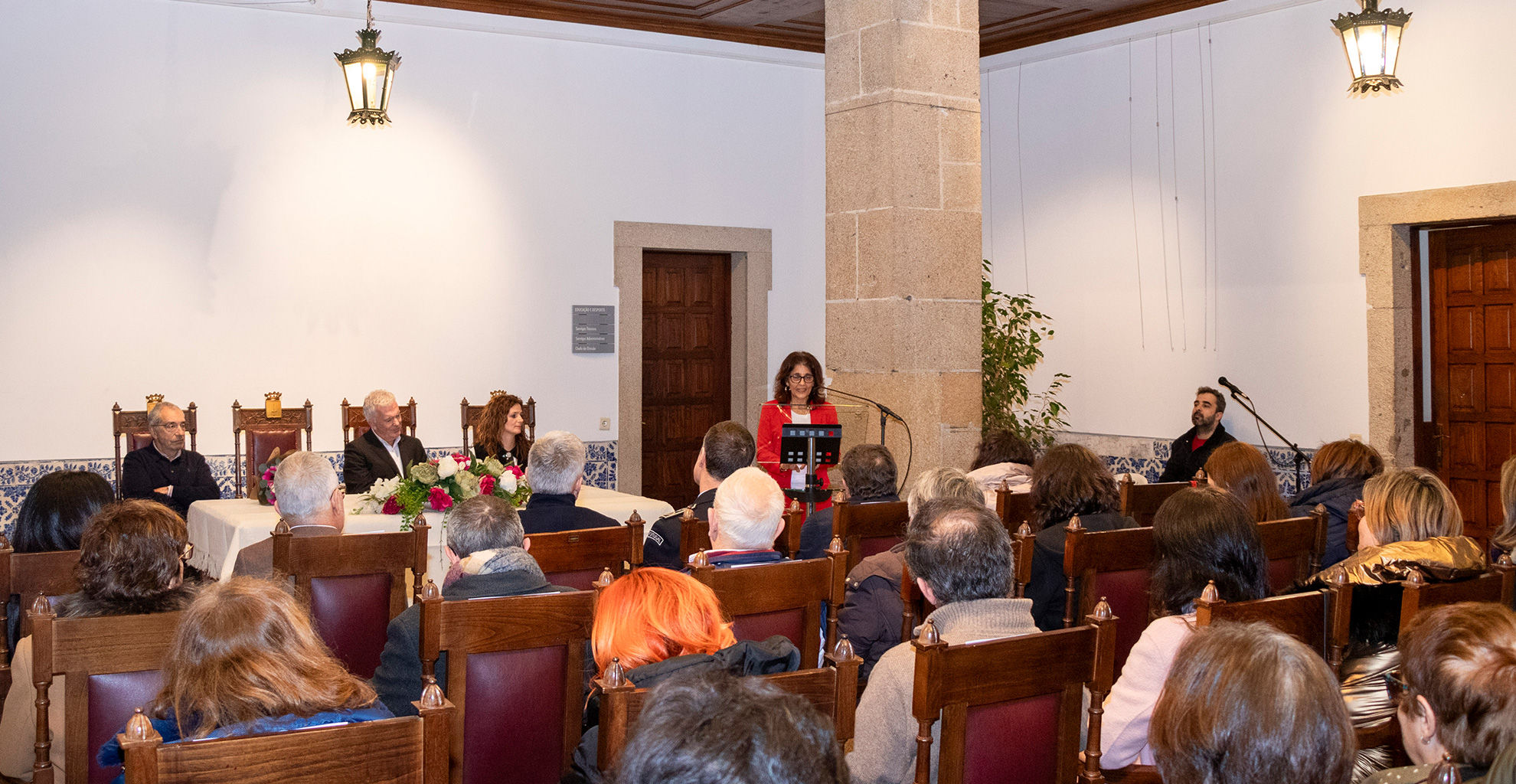 ENFERMEIRA ALDA CLAUDINO HOMENAGEADA NO DIA INTERNACIONAL DA MULHER